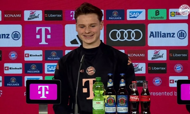  烏爾比希：諾伊爾和卡西是我的偶像 沒(méi)有考慮接班只想先融入球隊