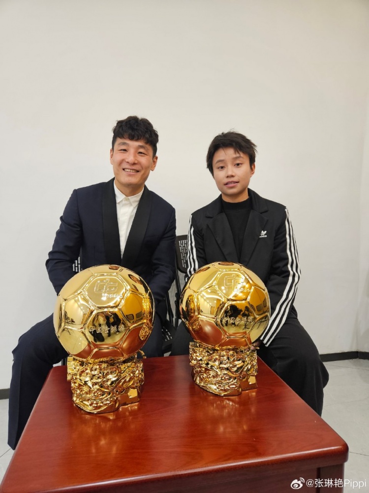 張琳艷社媒曬與武磊合照：感謝、榮幸、幸運，祝磊哥早日康復
