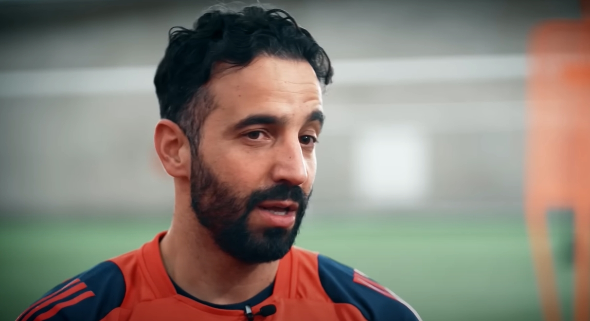  阿莫林：戰績(jì)決定未來(lái)不知是否留任 需要幾年承受一切以重返榮耀