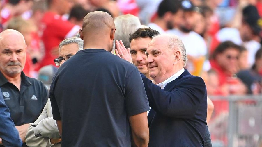  高情商！體圖：被赫內斯多次稱(chēng)贊，孔帕尼深得拜仁高層歡心