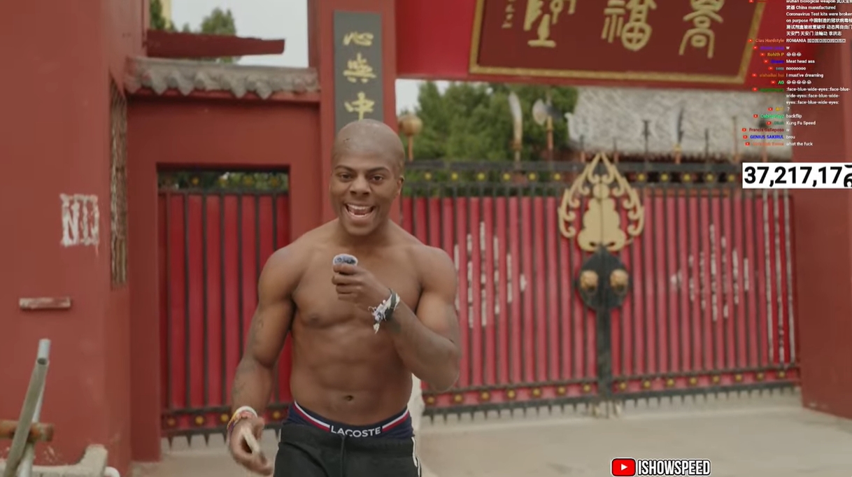  光頭造型！Speed中國行來(lái)到鄭州少林寺，上香拜佛學(xué)功夫