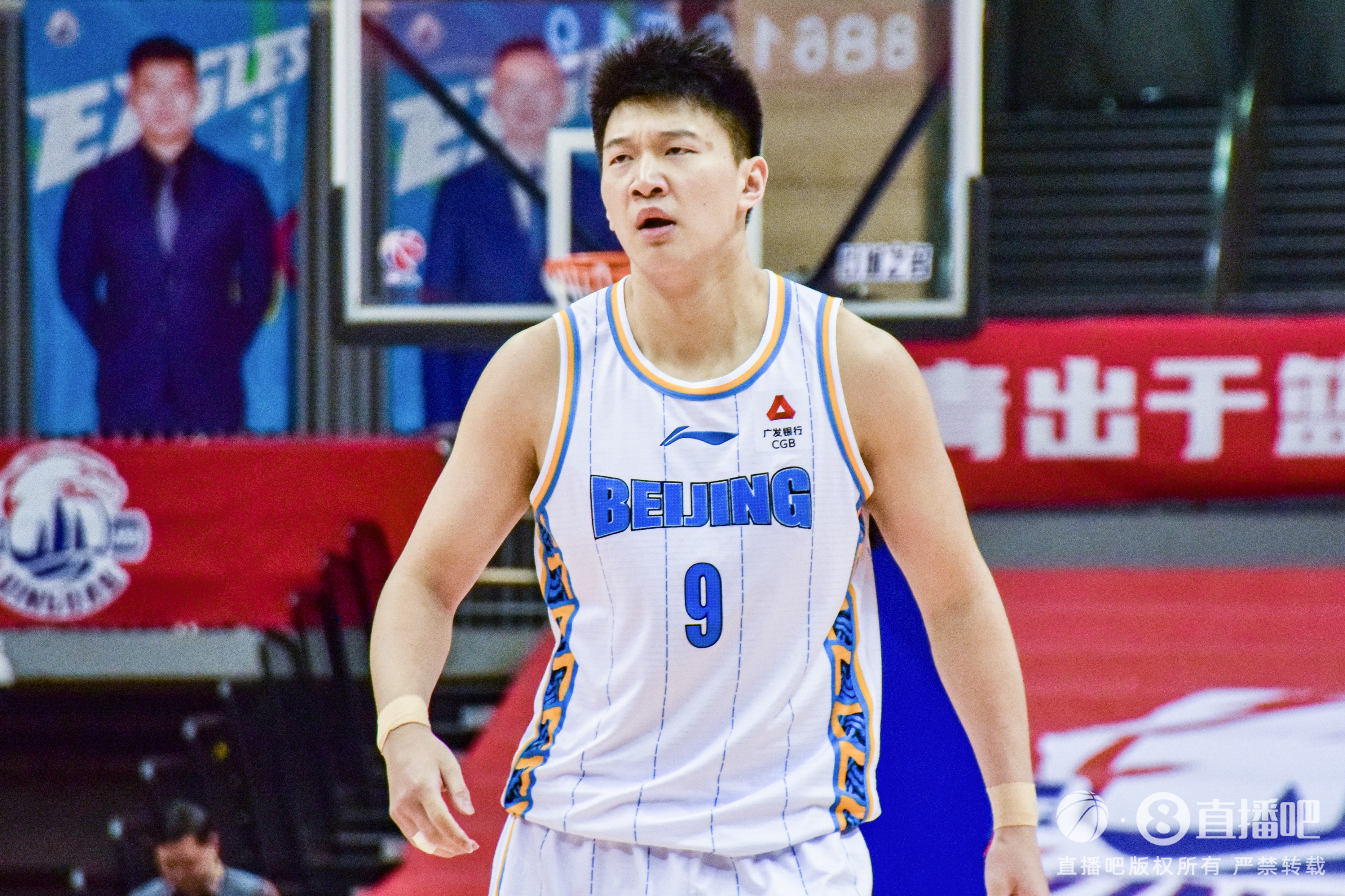  打得可以！雷蒙8中3拿10分2板1助1斷&次節單節8分 正負值+19