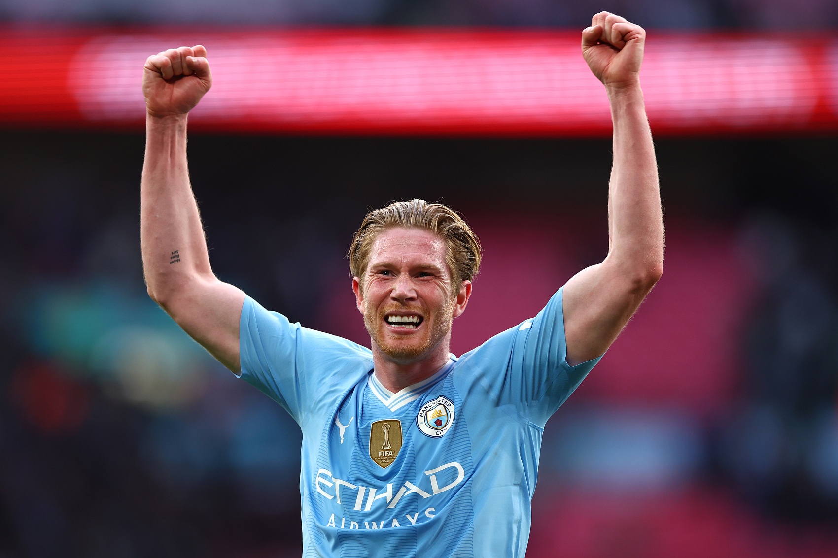  合同今夏到期！泰晤士：33歲德布勞內希望與曼城續約，將進(jìn)行談判