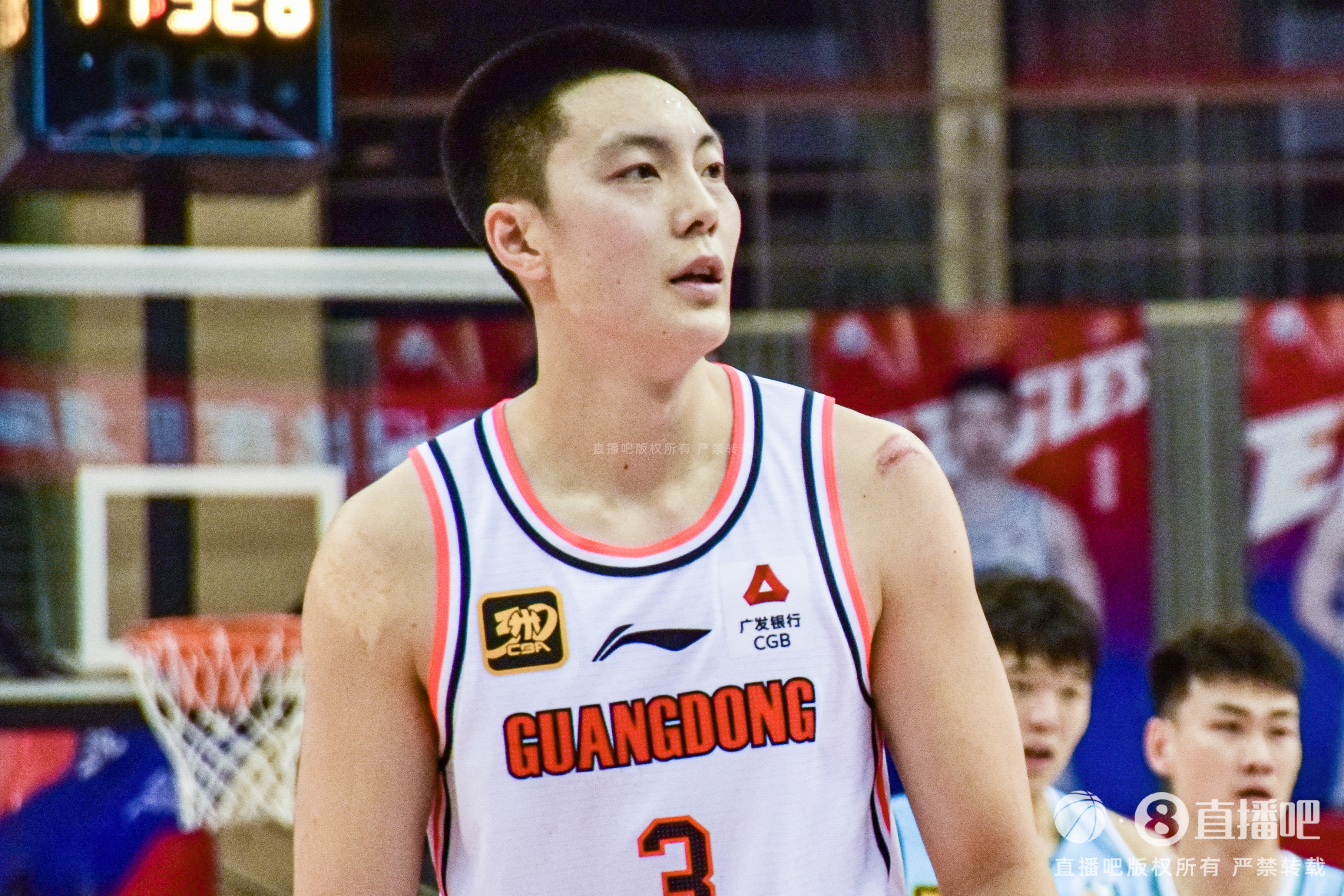  隊長(cháng)歸來(lái)！胡明軒復出表現完美 7中4拿下11分3板5助0失誤